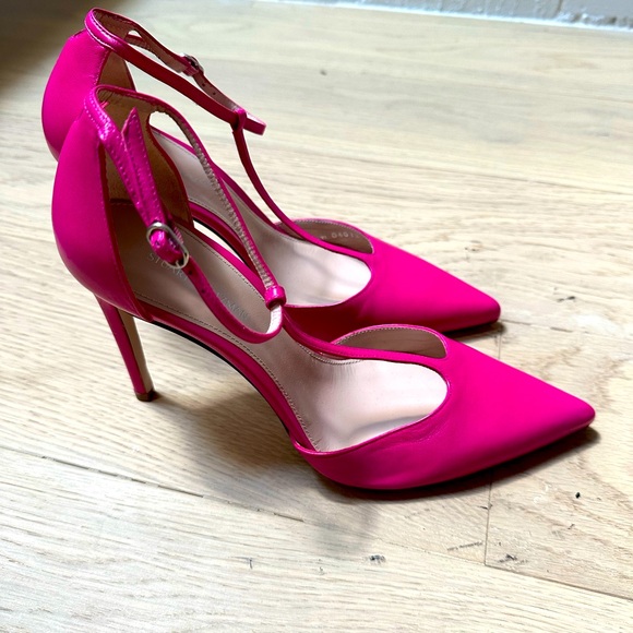 NEW Stuart Weitzman Heels - Picture 4 of 4